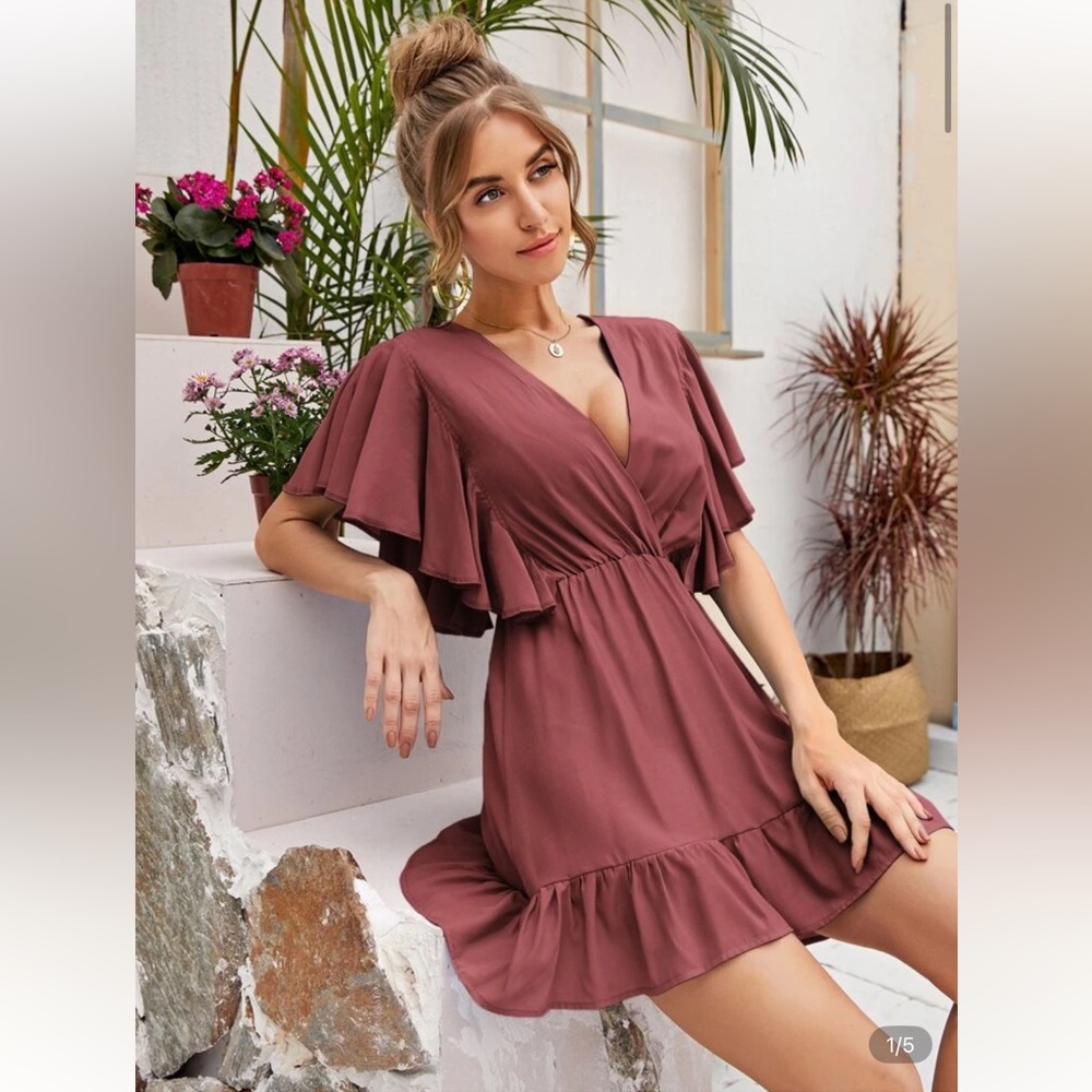 SHEIN Ruffle Sleeve Dress